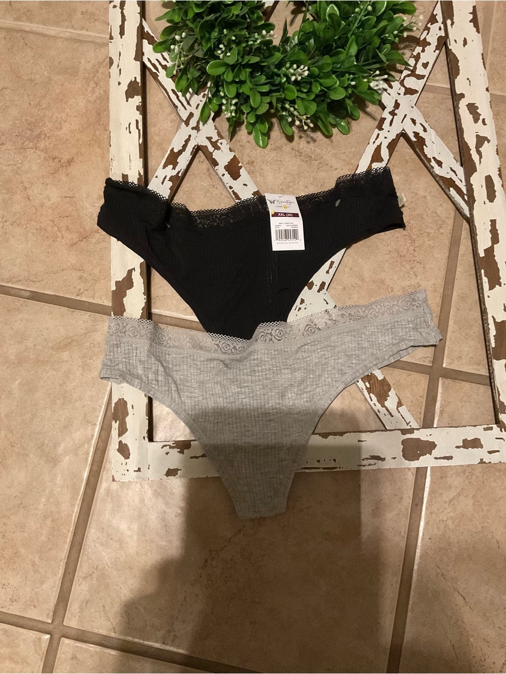 Jessica Simpson Women’s 2 Pack Thong Black And Heather Gray Size XXL 20 NWT